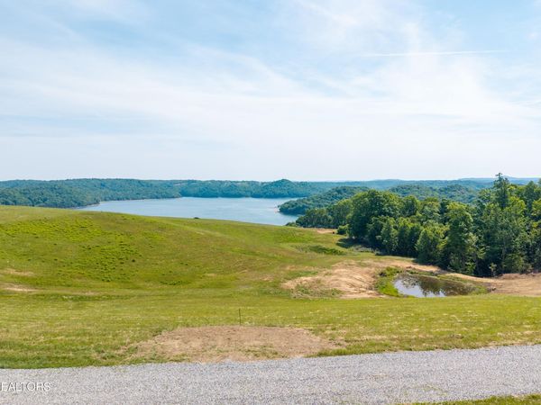 600 J T Foster Rd, Allons, TN 38541