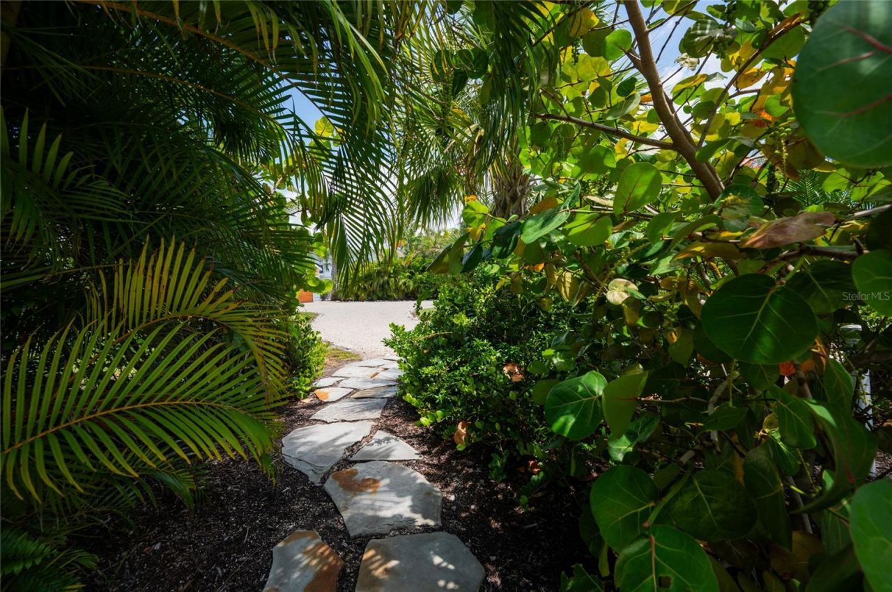 240 Gladiolus Street, Anna Maria, FL 34216 Photo