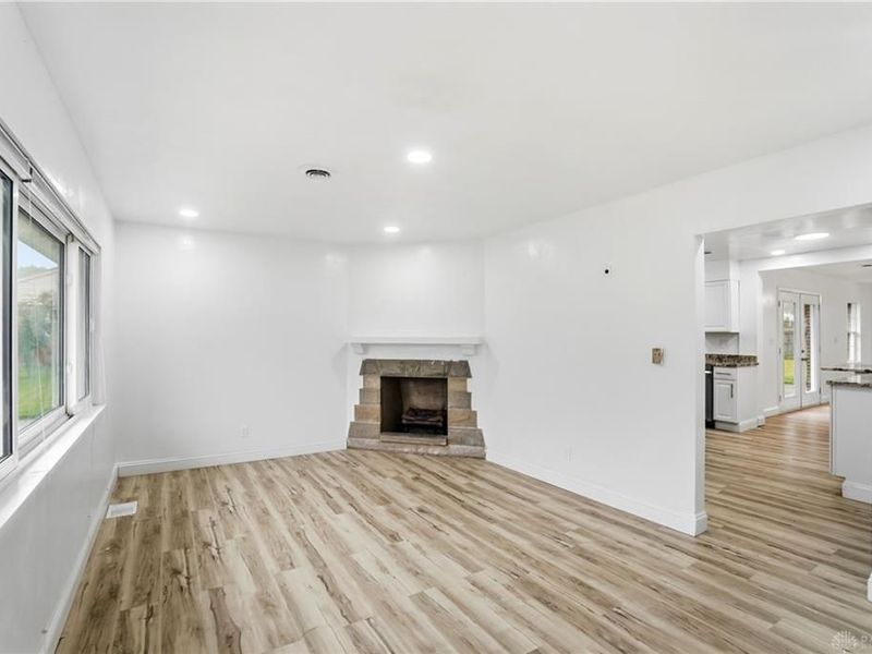 1228 Alta Vista Drive, Dayton, OH 45420 Photo 5