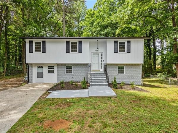 394 Burr Oak Court, Lawrenceville, GA 30046