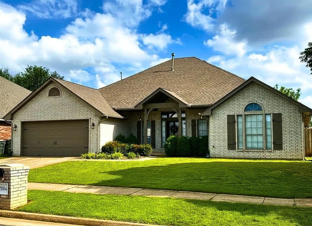 2004 Del Simmons Drive, Edmond, OK 73003 Main Photo