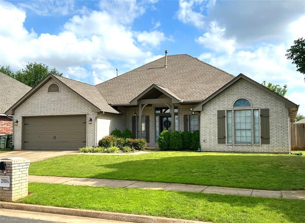 2004 Del Simmons Drive, Edmond, OK 73003 Main Photo