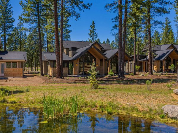56449 Elk Run Drive, Unit 32, Bend, OR 97707