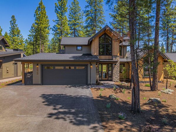 56449 Elk Run Drive, Unit 32, Bend, OR 97707