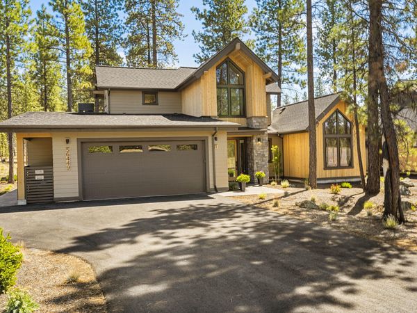 56449 Elk Run Drive, Unit 32, Bend, OR 97707