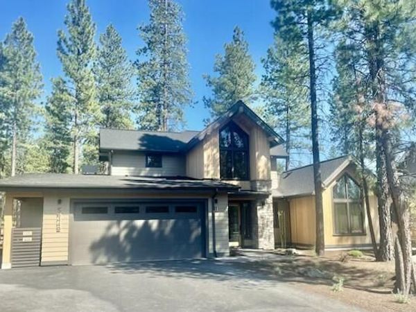 56449 Elk Run Drive, Unit 32, Bend, OR 97707