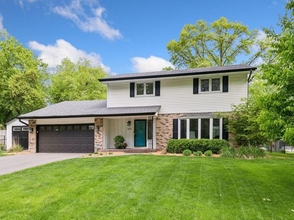 6604 Londonderry Drive, Edina, MN 55436