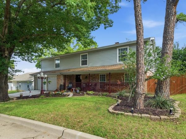 6713 Starnes Road , North Richland Hills, TX 76182