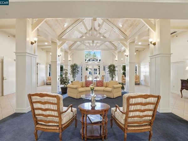 1860 Tice Creek Dr, Unit 1210, Walnut Creek, CA 94595