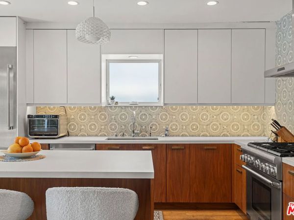 1954 Federal Avenue , Los Angeles, CA 90025