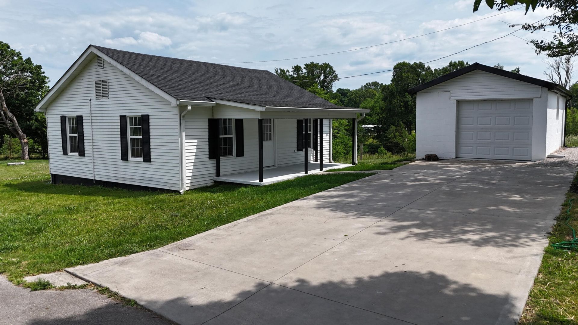 8276 KY-1247 , Science Hill, KY 42553