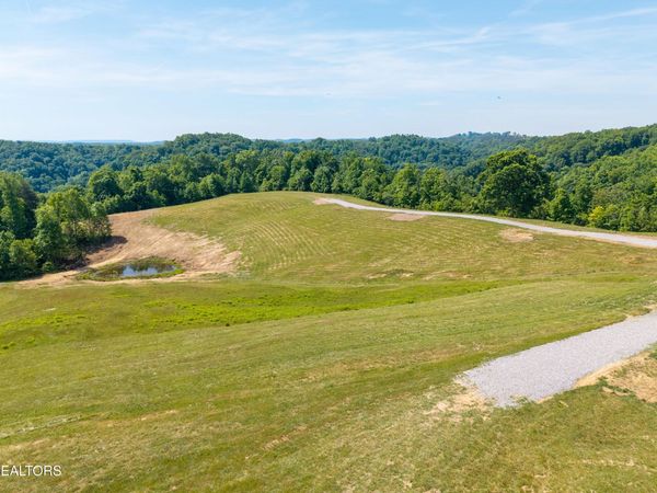 598 & 600 J T Foster Rd, Allons, TN 38541