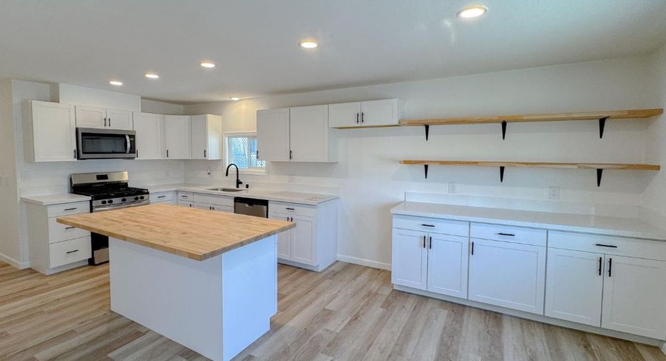 5840 Eureka Ln #83, Sacramento, CA 95842 Photo