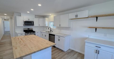 5840 Eureka Ln #83, Sacramento, CA 95842 Photo