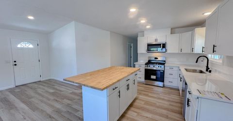 5840 Eureka Ln #83, Sacramento, CA 95842 Photo