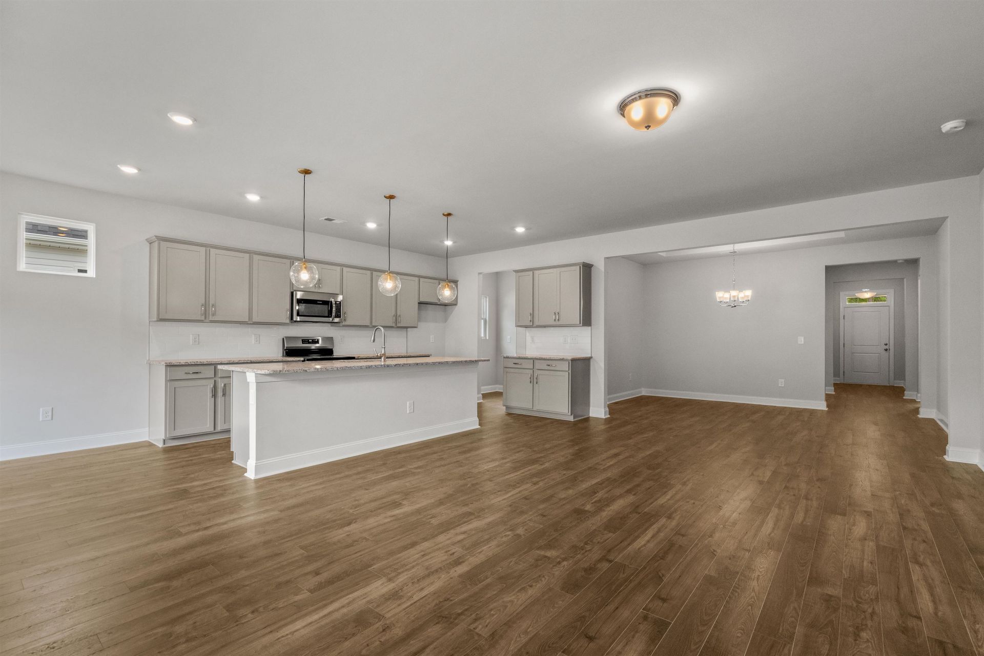 156 Furnies Place Photo 10