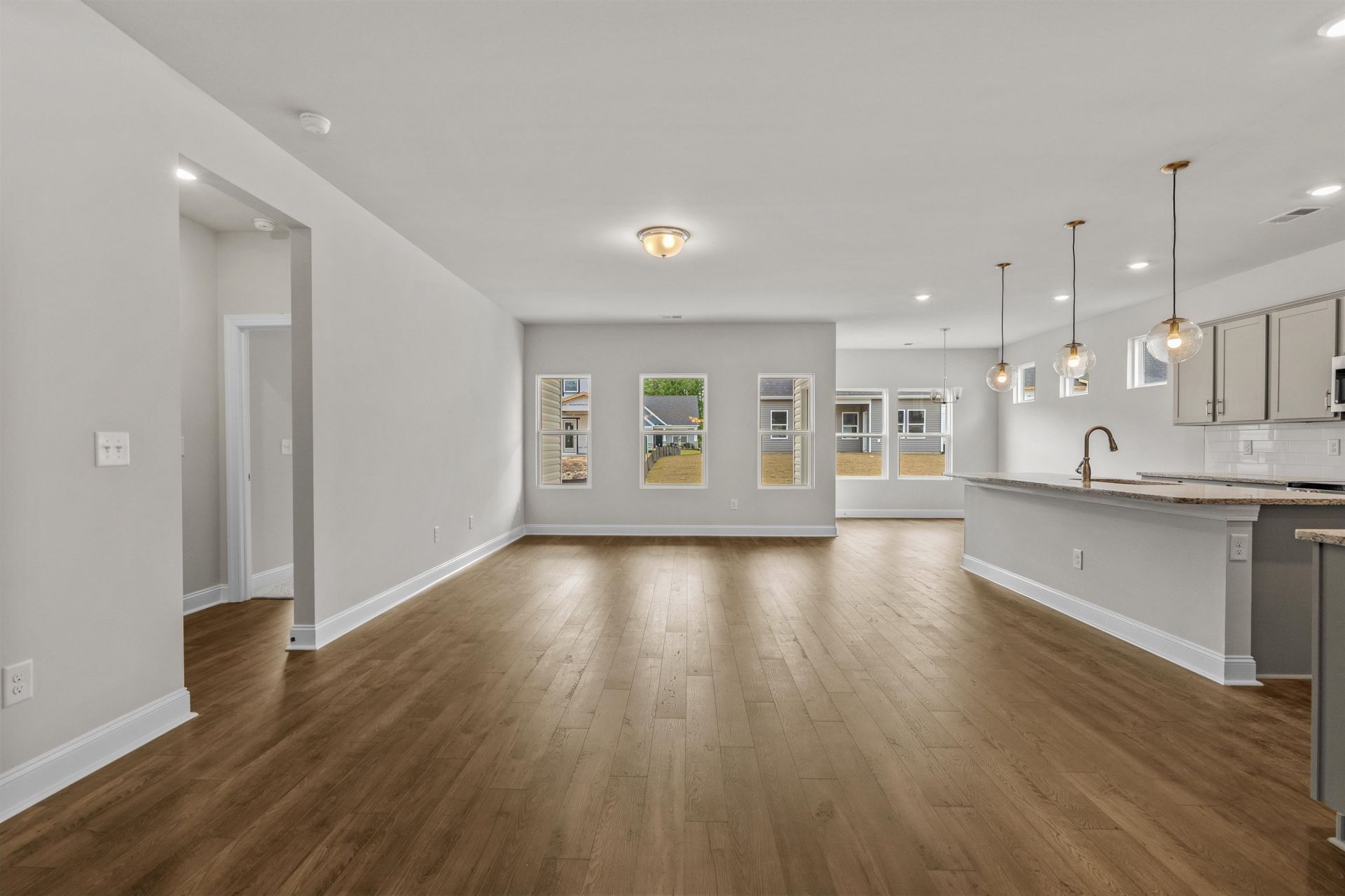 156 Furnies Place Photo 12