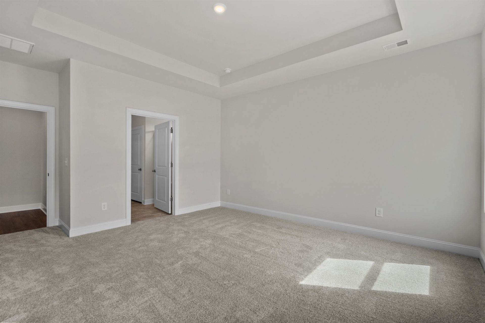 156 Furnies Place Photo 18