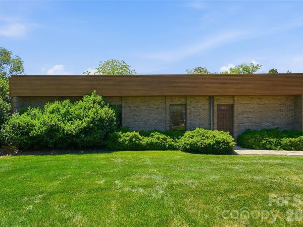 319 Mocksville Avenue , Salisbury, NC 28144