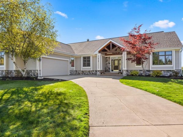 5148 Arrowhead Circle, Williamsburg, MI 49690