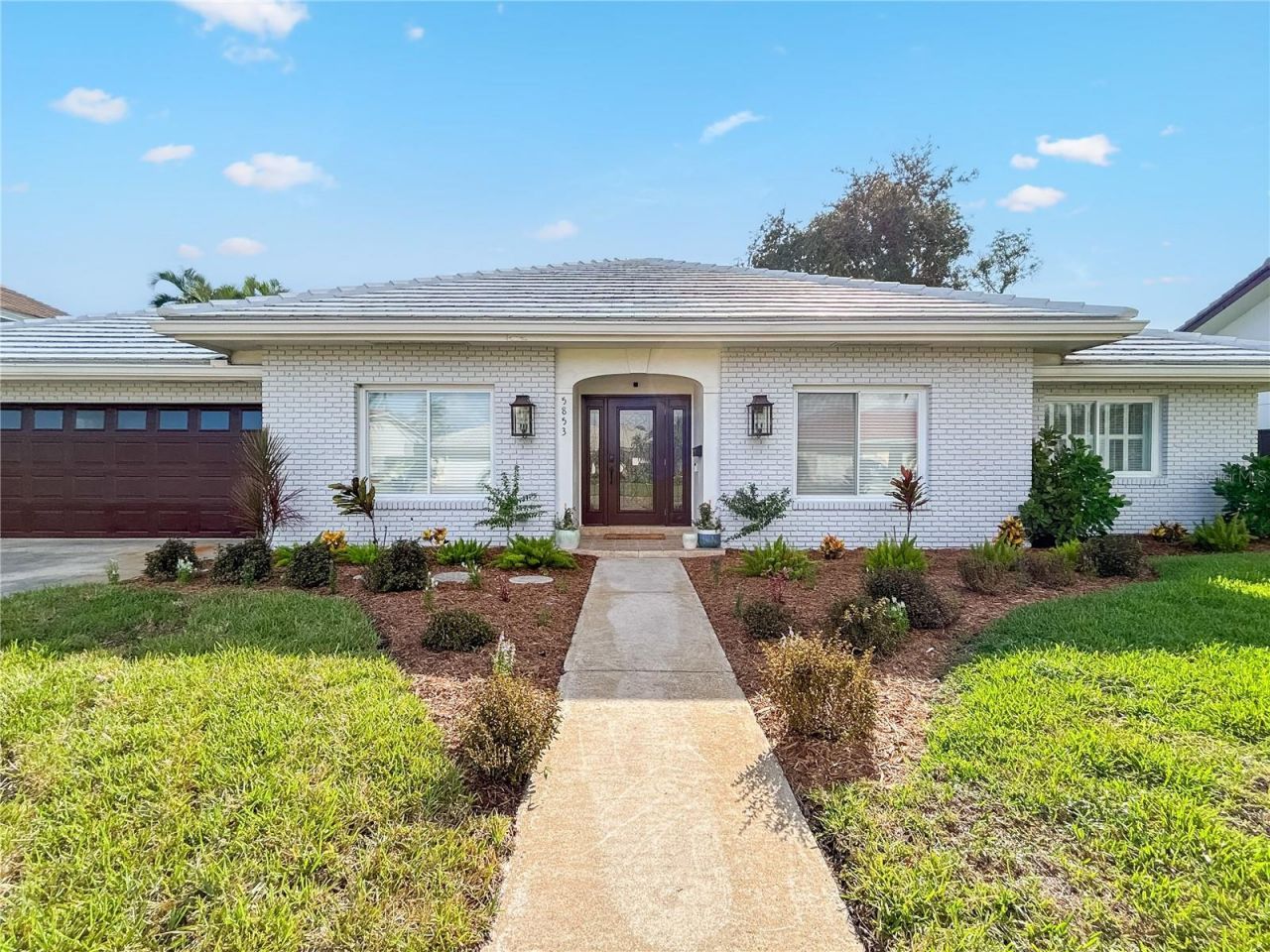 5853 Leeland Street S, Saint Petersburg, FL 33715 Photo
