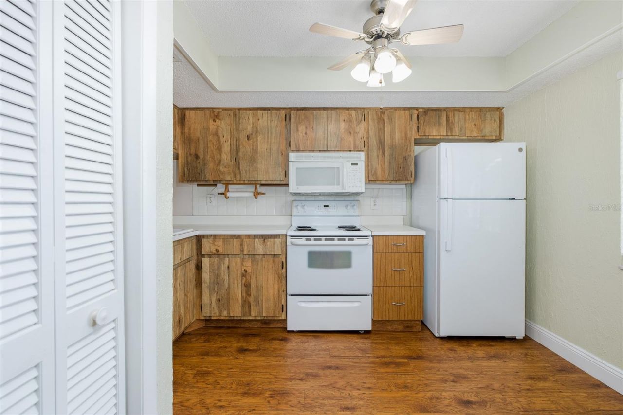 130 Nancy Drive, Unit 66, Oldsmar, FL 34677 Photo