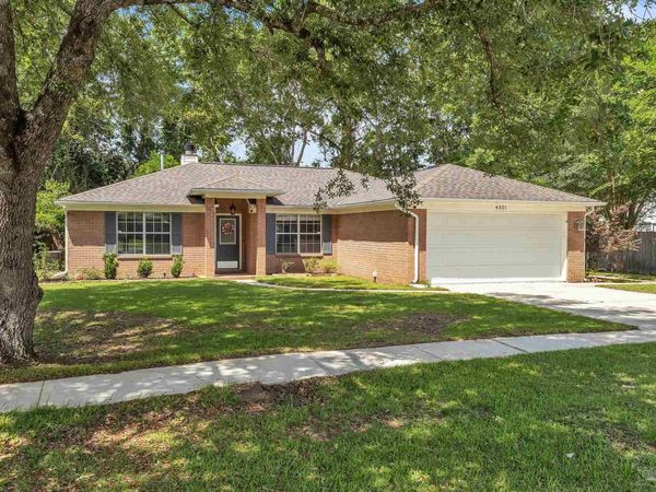 4321 Ridgeland Dr, Pace, FL 32570