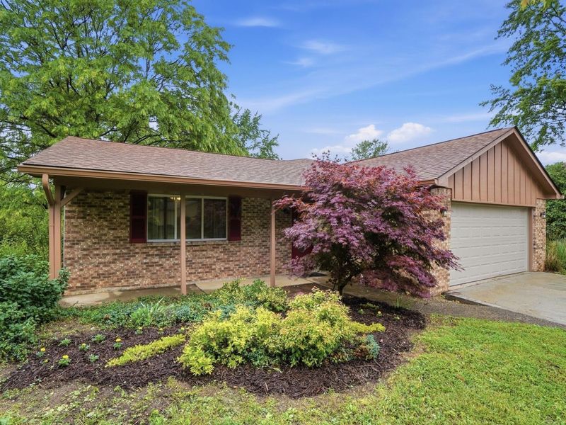 478 Beaverbrook Drive, Columbus, OH 43230 Photo 2