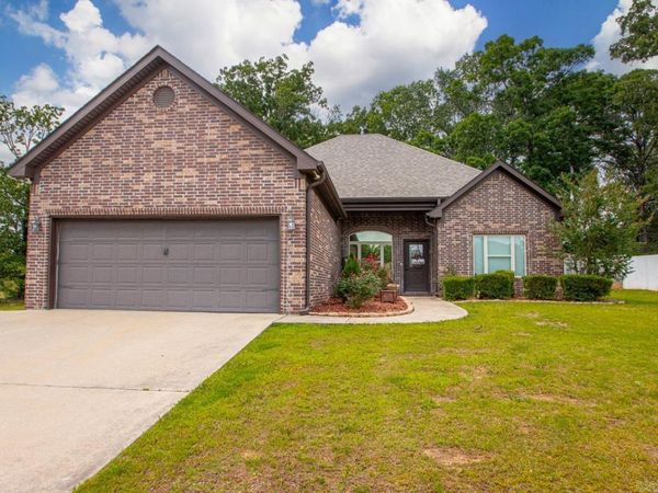 4015 Lantern Hill , Benton, AR 72019