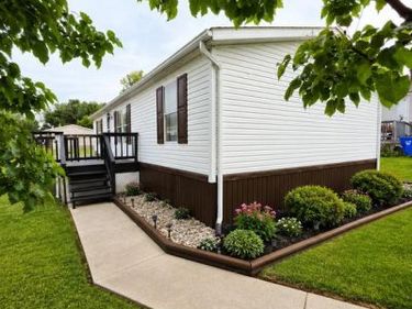 11 SPRING DRIVE , SHIPPENSBURG, PA 17257
