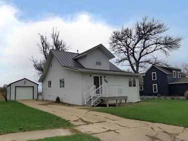 159 1st Avenue S, Wood Lake, MN 56297