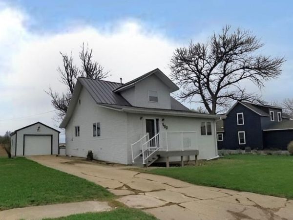 159 1st Avenue S, Wood Lake, MN 56297
