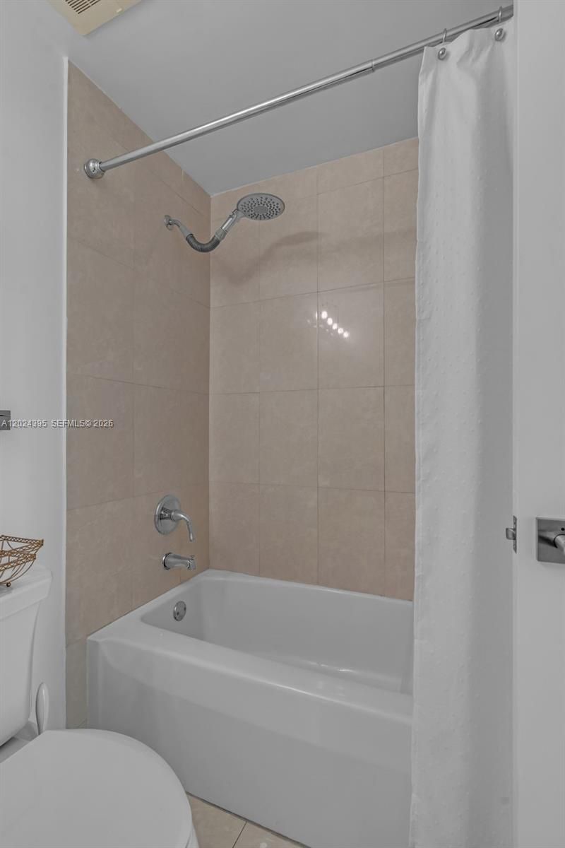 480 NE 30th St , Unit 1703, Miami, FL 33137 Photo