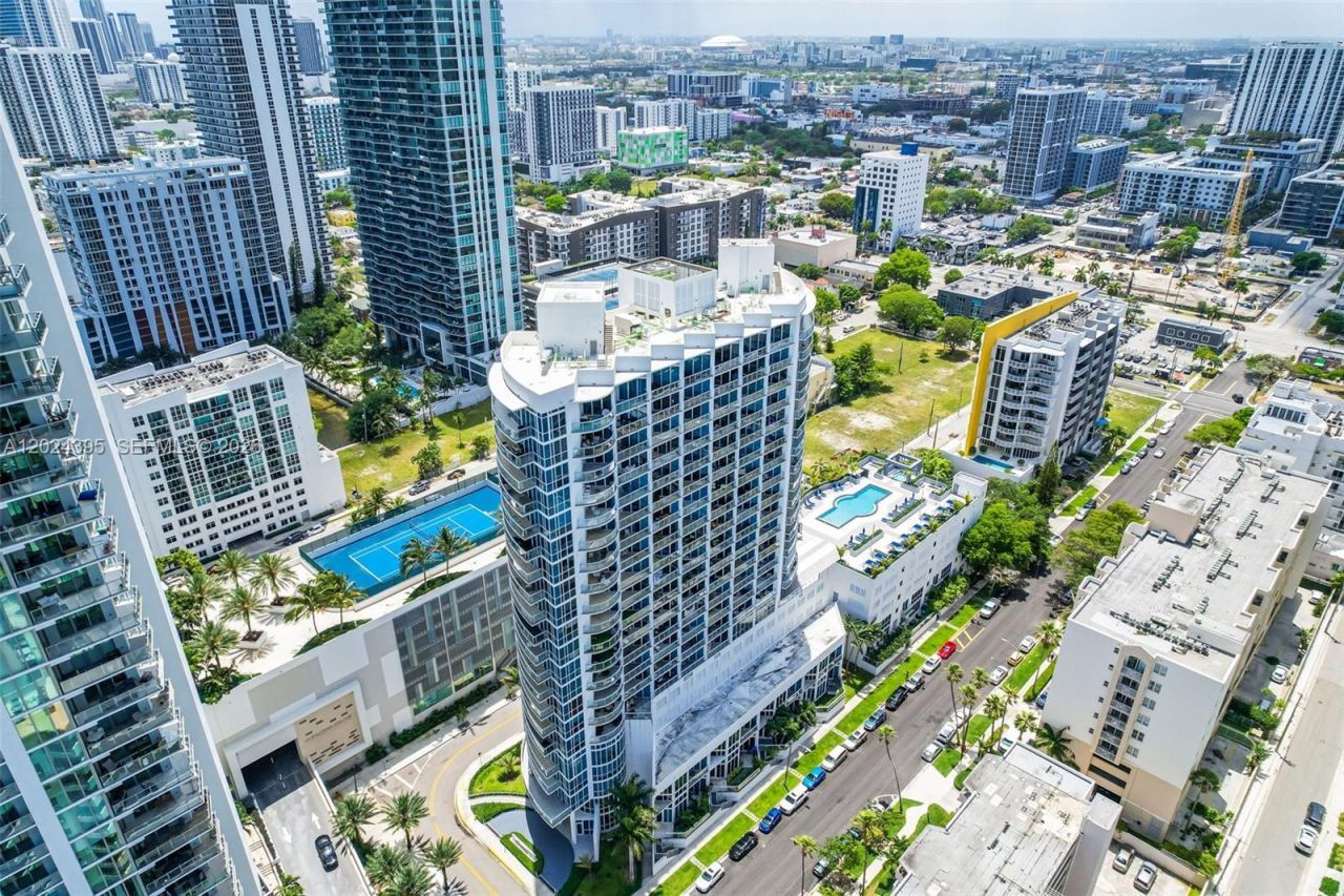 480 NE 30th St , Unit 1703, Miami, FL 33137 Photo
