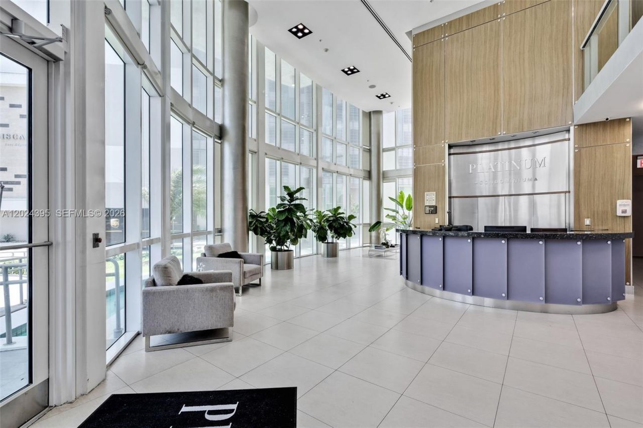 480 NE 30th St , Unit 1703, Miami, FL 33137 Photo