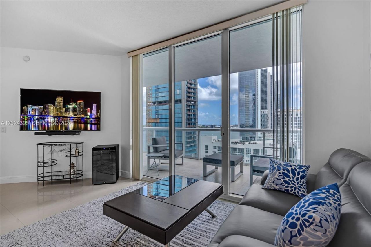 480 NE 30th St , Unit 1703, Miami, FL 33137 Photo