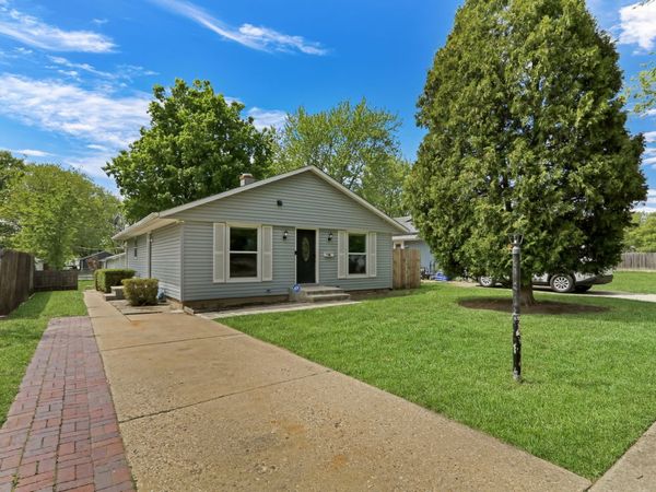 1910 Gabriel Avenue , Zion, IL 60099