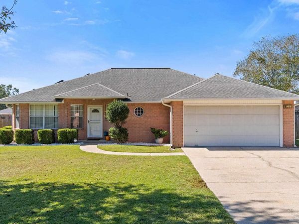 5219 Chumuckla Hwy, Pace, FL 32571