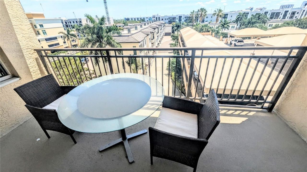 750 N Tamiami Trail, Unit 504, Sarasota, FL 34236 Photo