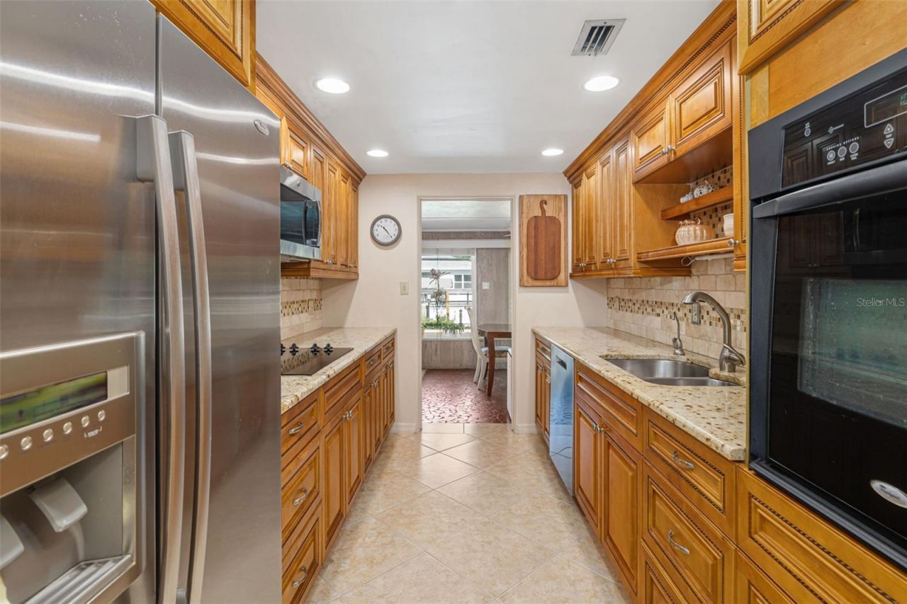 302 Bryn Mawr Island, Bradenton, FL 34207 Photo