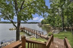 571 Shangri La Drive photo 4
