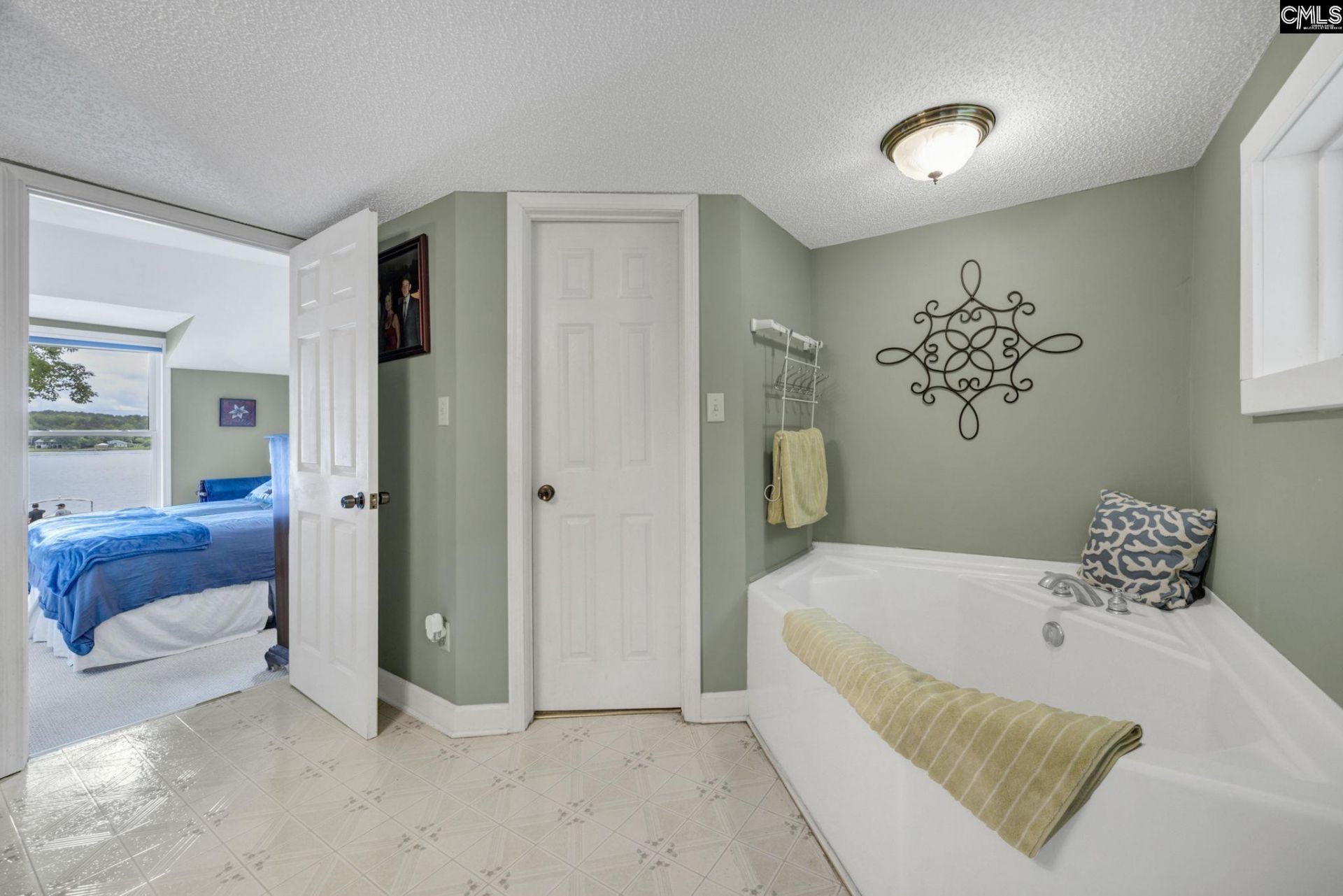 571 Shangri La Drive Photo 32