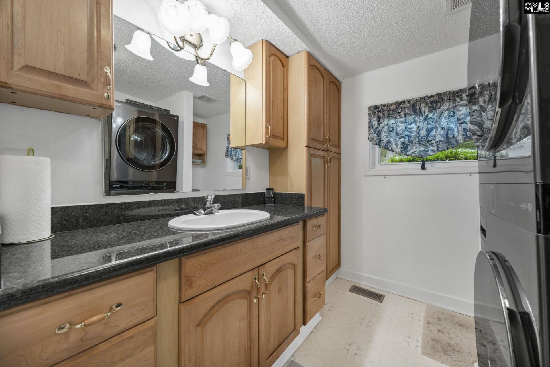 571 Shangri La Drive Photo 38
