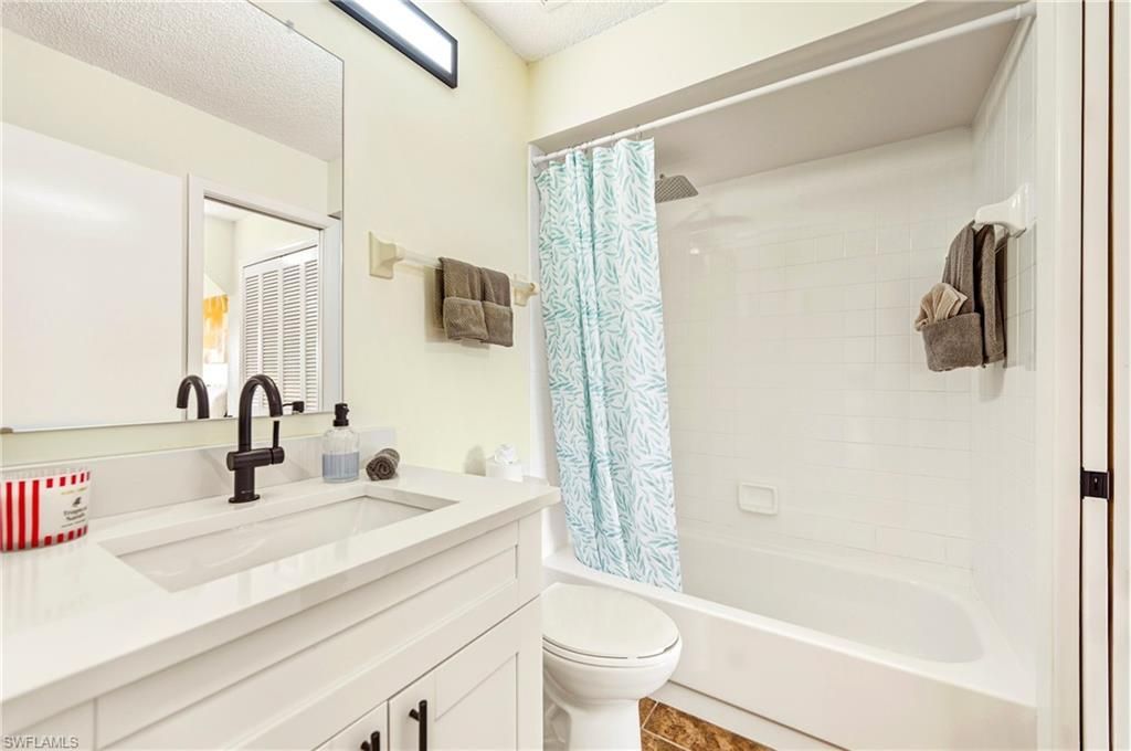 616 SE 14th Ter, Unit 201, Cape Coral, FL 33990 Photo
