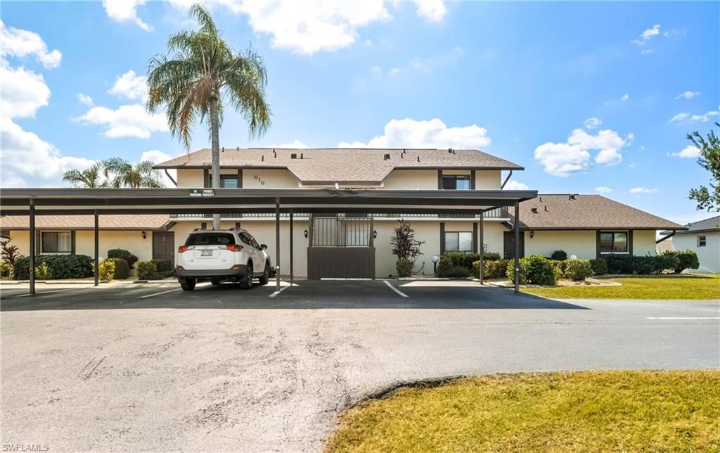 616 SE 14th Ter, Unit 201, Cape Coral, FL 33990 Photo