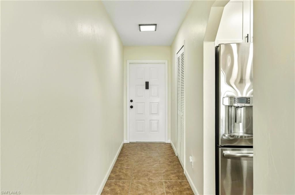 616 SE 14th Ter, Unit 201, Cape Coral, FL 33990 Photo