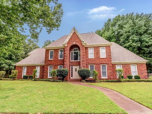 8855 BRIDLEWOOD LN, Memphis, TN 38016
