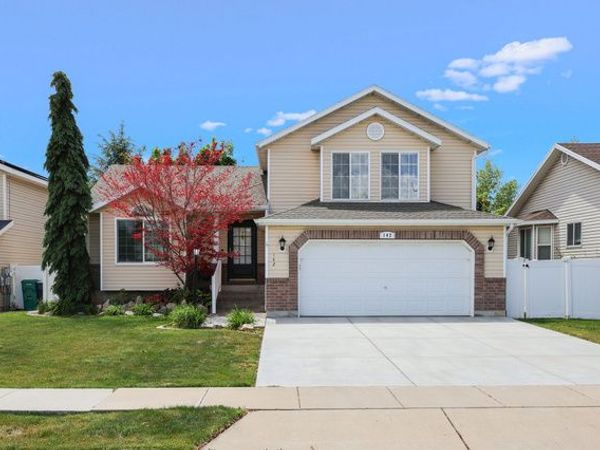 142 E 2675 S, Clearfield, UT 84015