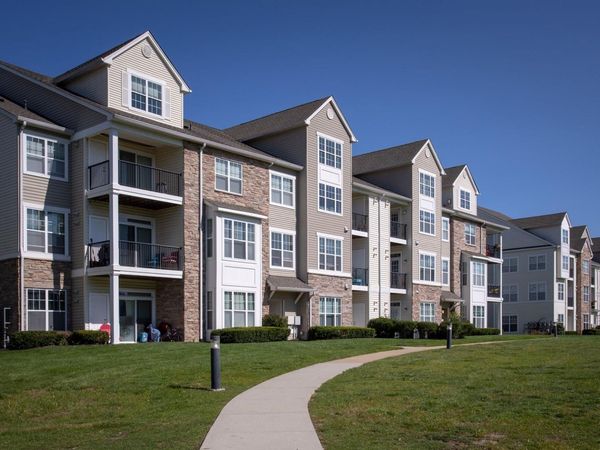 1 Charles Pond Drive , Unit 9-925, Coram, NY 11727