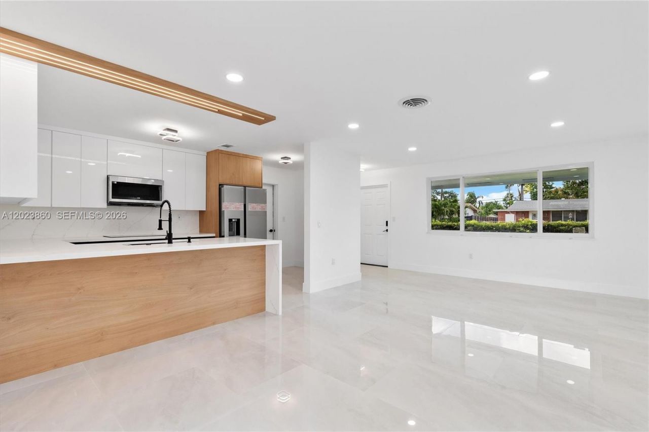 7860 NW 12th St , Pembroke Pines, FL 33024 Photo